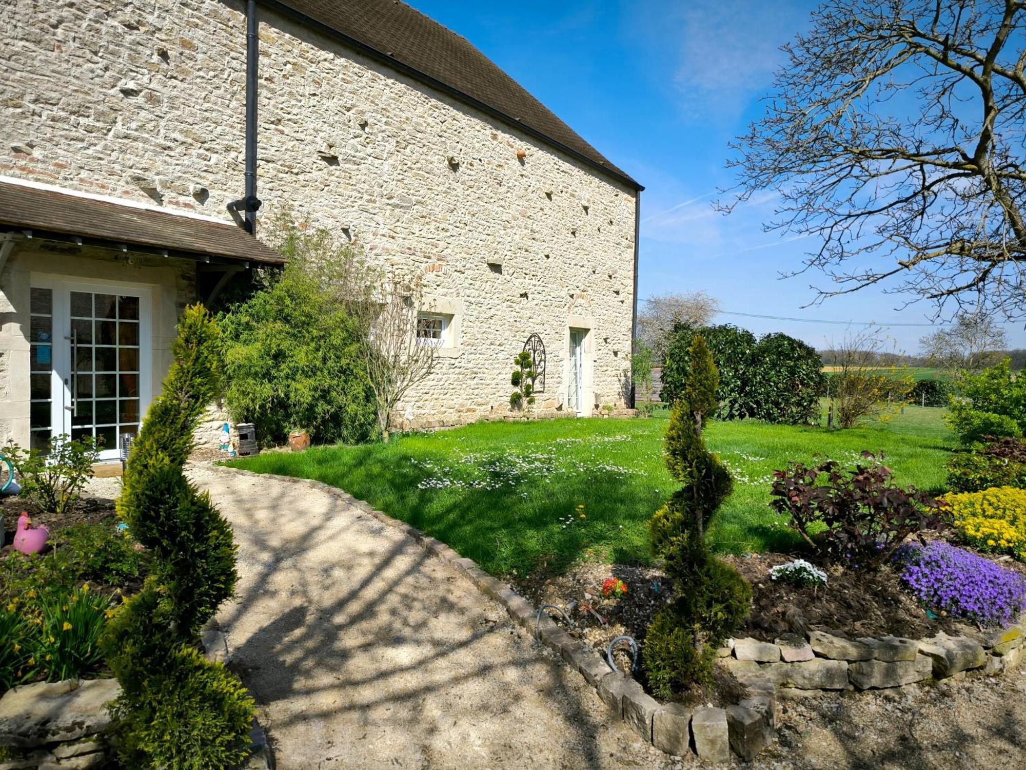 Bed and Breakfast La Grange De Moisey Marigny-les-Reullee Экстерьер фото